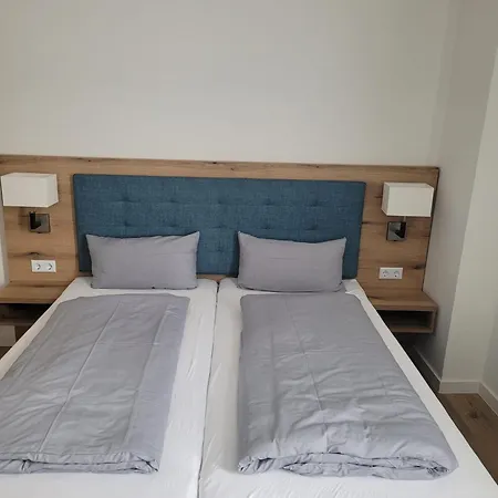 Haus 3*