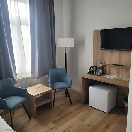 Pensión Haus 3*