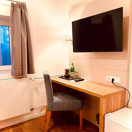 Haus Pensión 3*